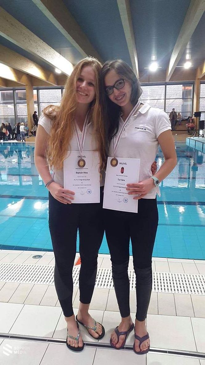 Baptsán Réka és Turi Sára