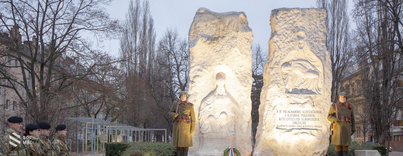 A bombatámadások áldozataira emlékeztek