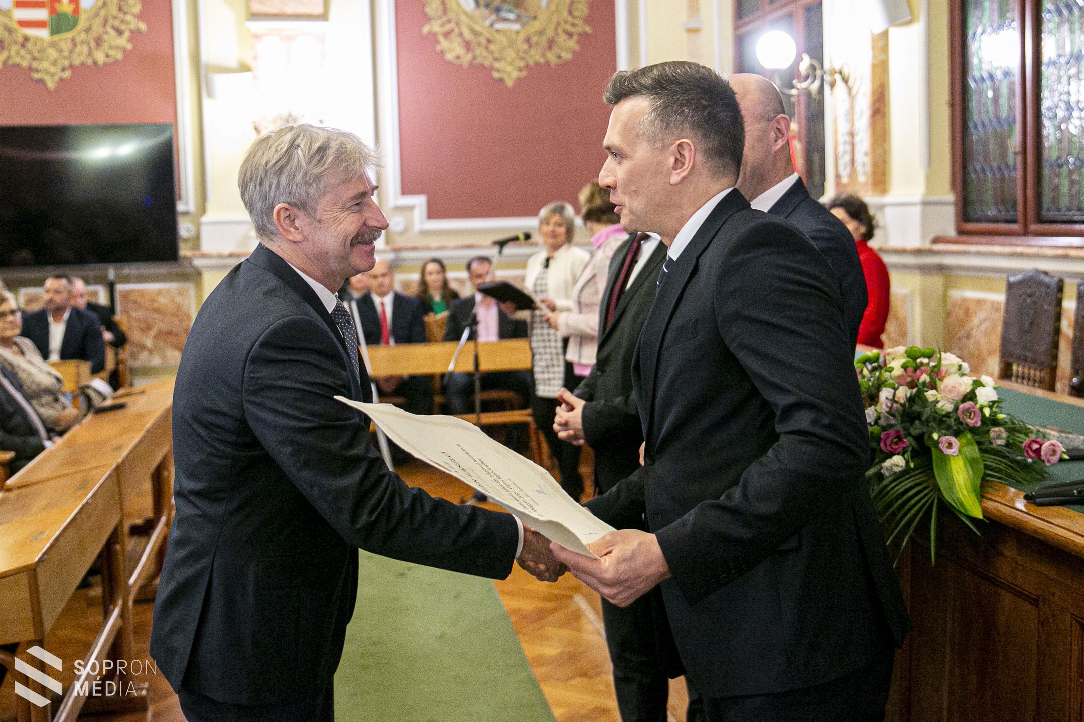 Virilistákat köszöntöttek, mestereket avattak