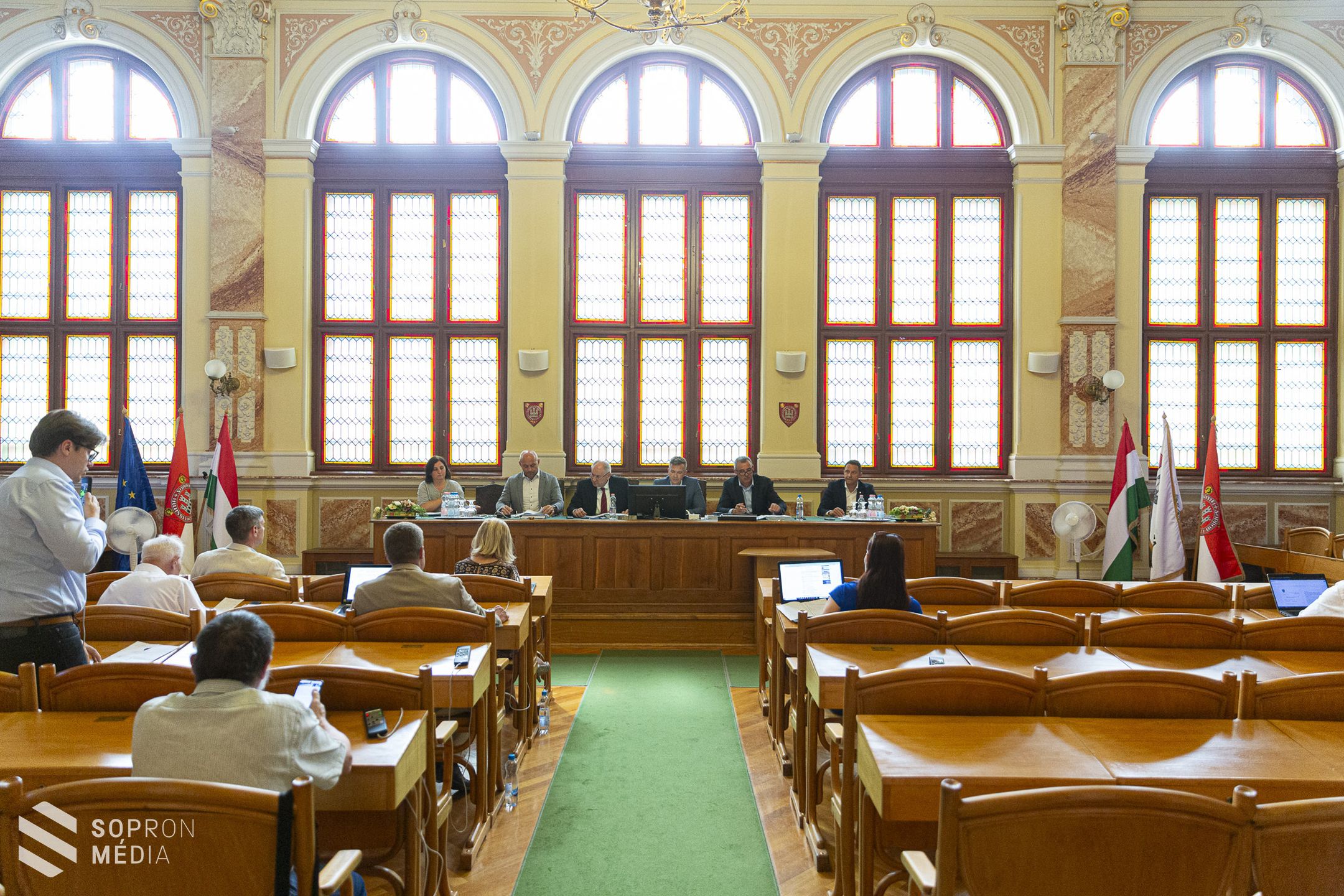 Rendkívüli közgyűlést tartottak Sopronban