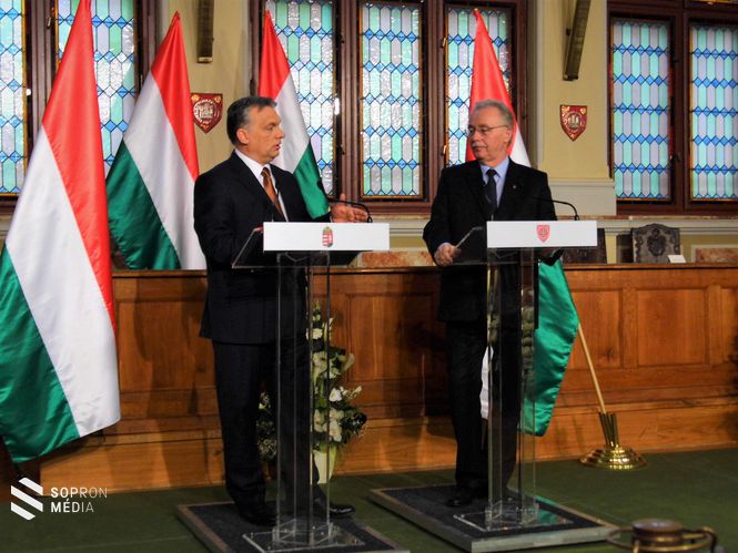 Orbán Viktor miniszterelnök és Dr. Fodor Tamás SMJV polgármestere a Modern Városok Program soproni állomásán