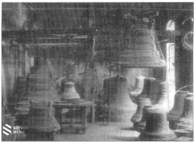 A soproni harangöntőde formázóműhelye 1929-ben