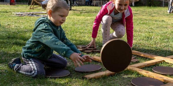 Itt szalad a nyulacska!