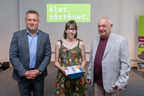 "Egyikőnk sem átlagosan normális"