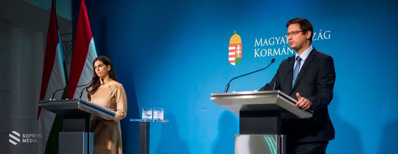 A regisztráltak számától függően beolthatják az időseket húsvétig