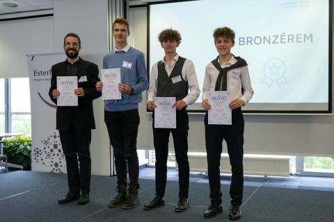 IX.Estöri fináléja