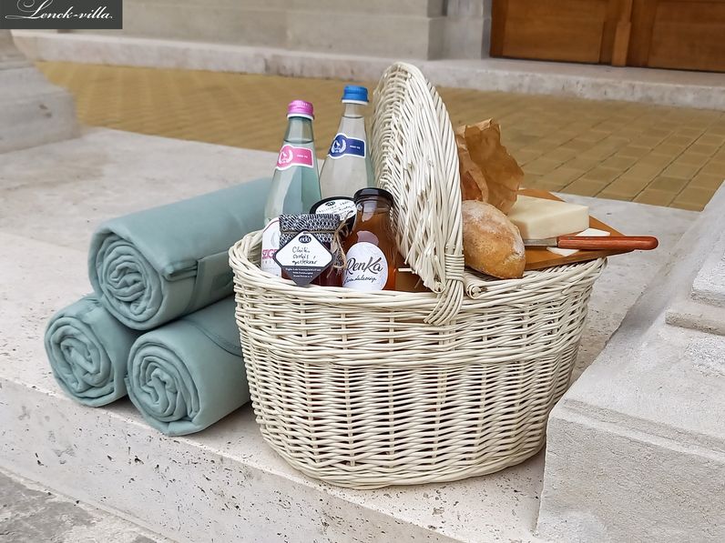 Piknik a Lenck-villában