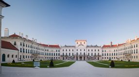 A fertődi Eszterházy-kastély Haydn muzsikájával üzen a világnak