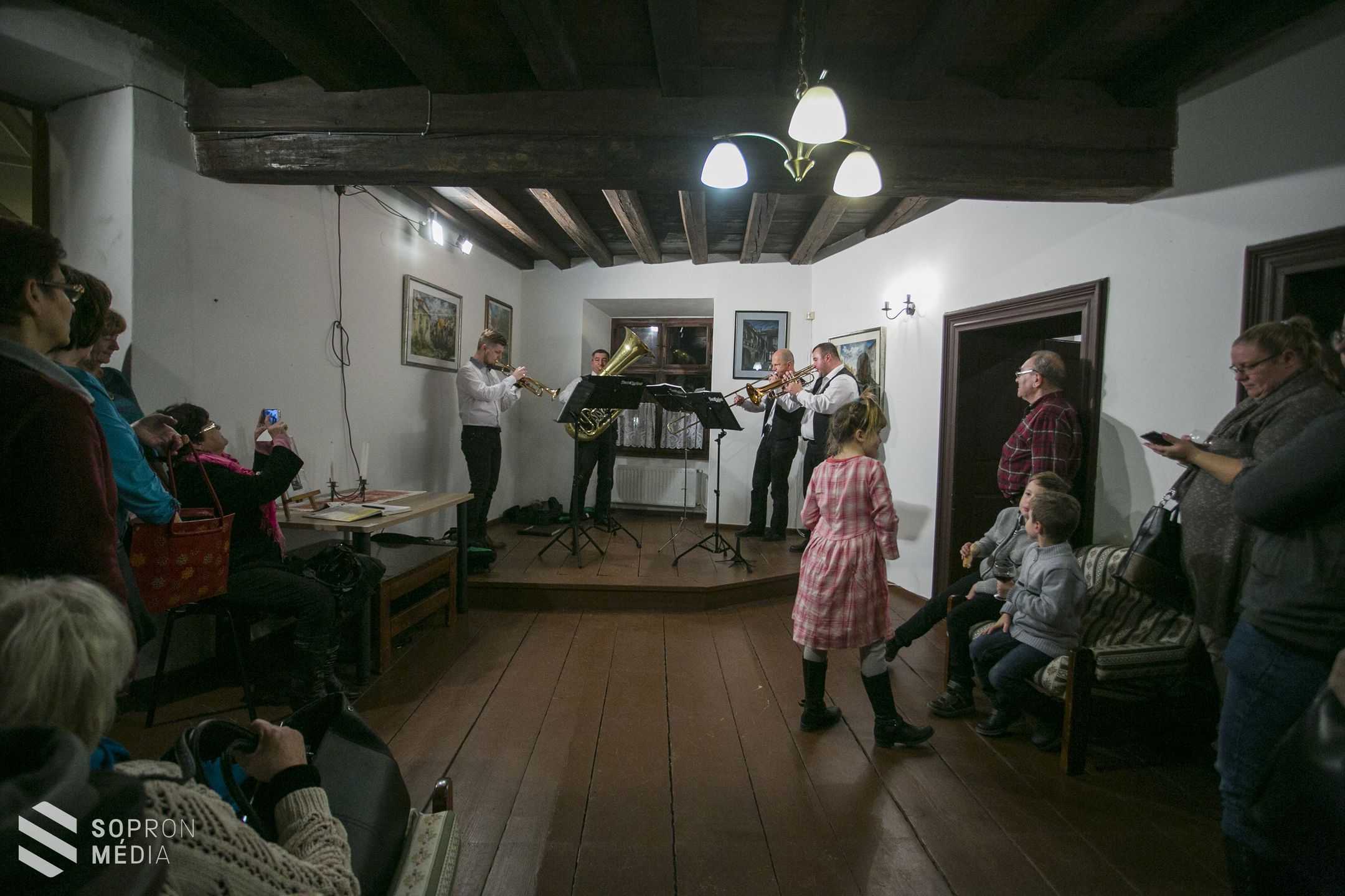 Soproni pillanatok – kiállítás a Rejpál házban