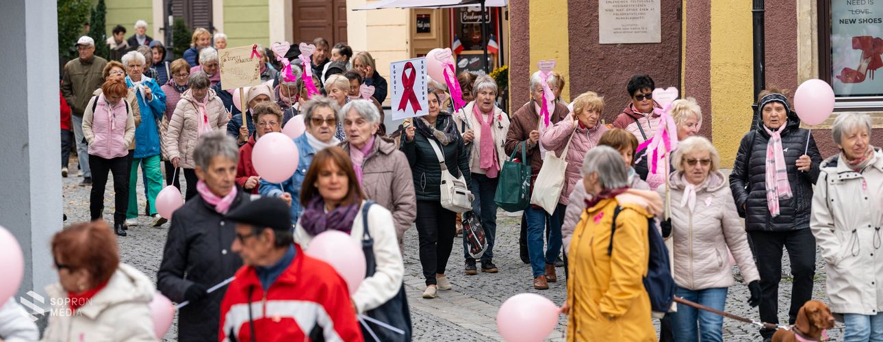 Pink séta a mellrák elleni küzdelemért