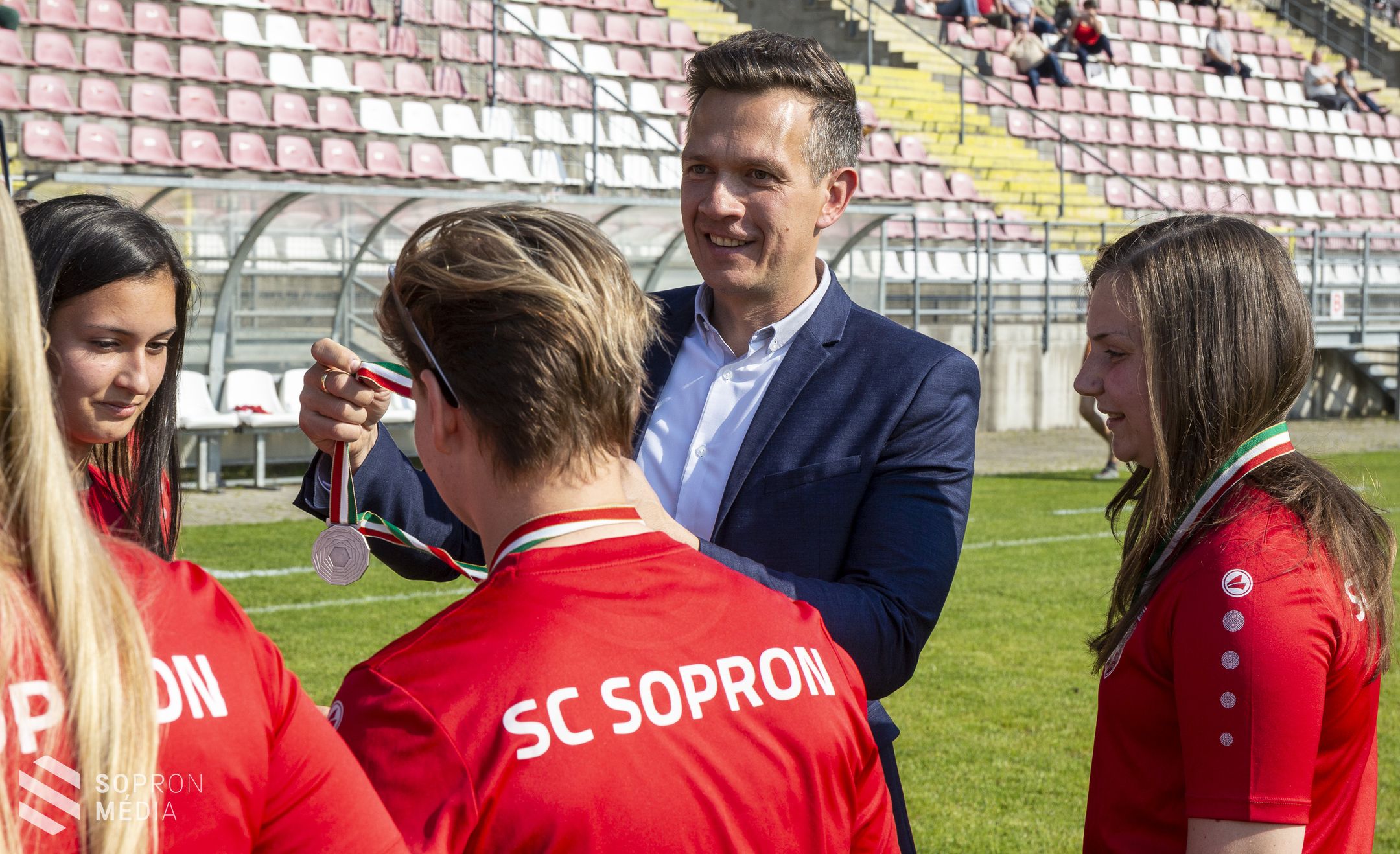 Érmek az SC Sopron női és férfi csapatának
