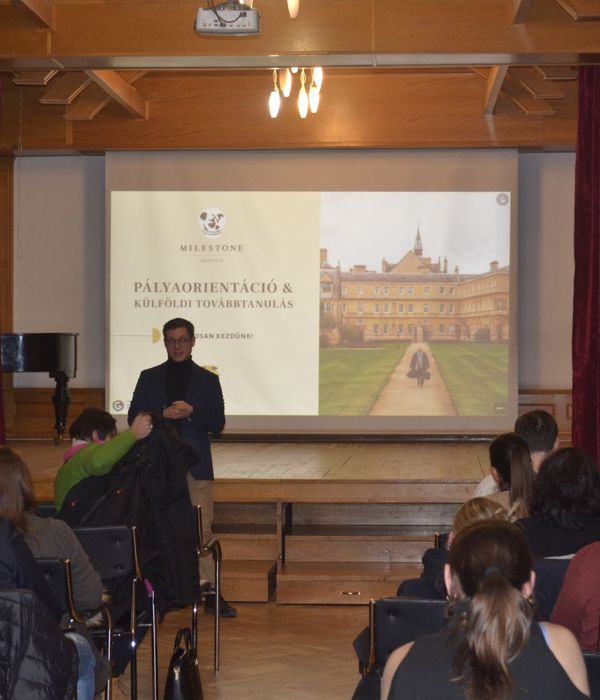 Van út a világ legjobb egyetemei felé