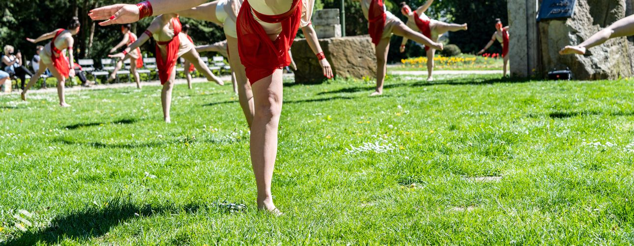 Vörös plexi - Bemutatta új klipjét a Dirty Dance Sopron