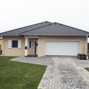 "Örök" ház Farád