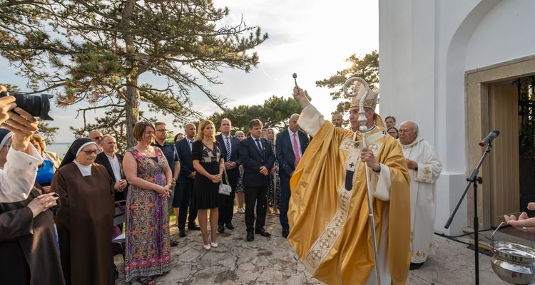 Hálaadó Szentmise bejegyzés borítóképe