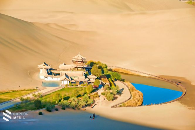 Dunhuang, oázis a Góbi sivatagban 