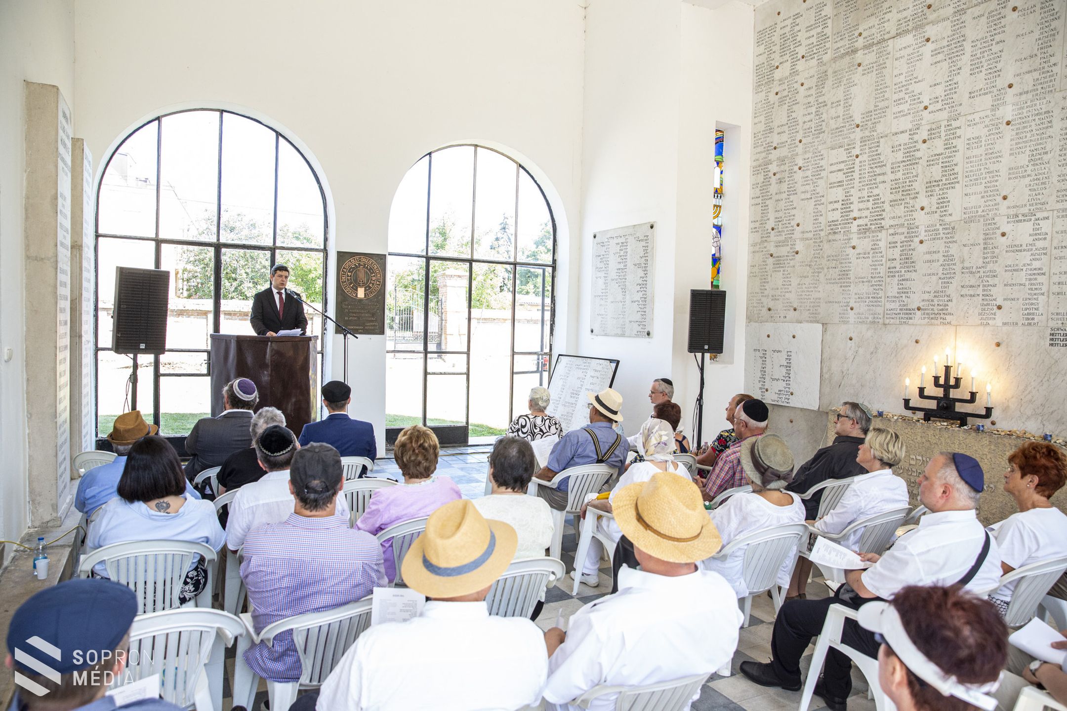Megemlékeztek a 78 évvel ezelőtt deportált soproni zsidóságról
