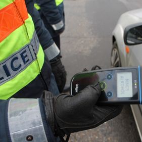 Egy héten át ittas és bódult állapotot ellenőriz a rendőrség