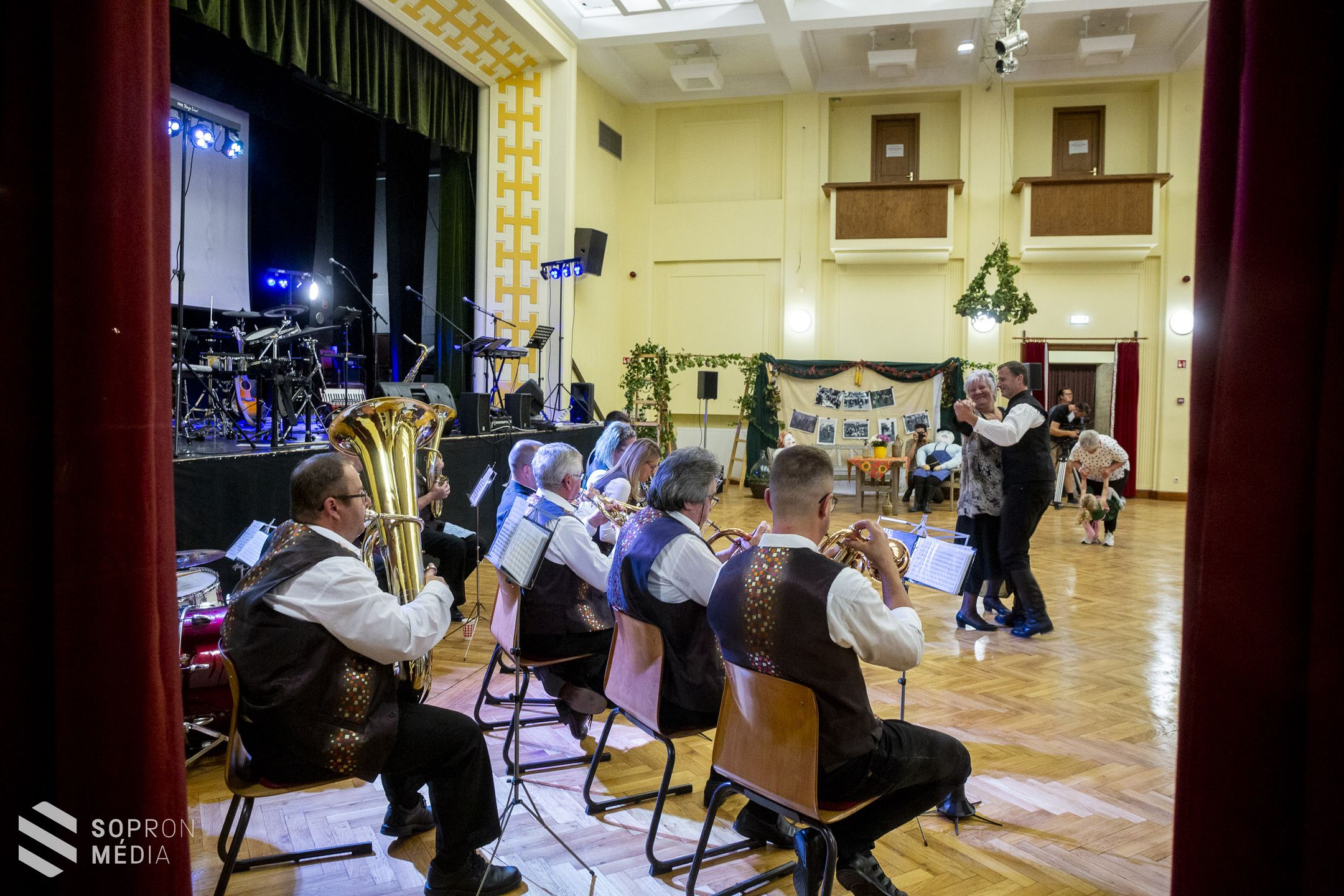 Szüreti mulatság – Wandorfer Weinlese
