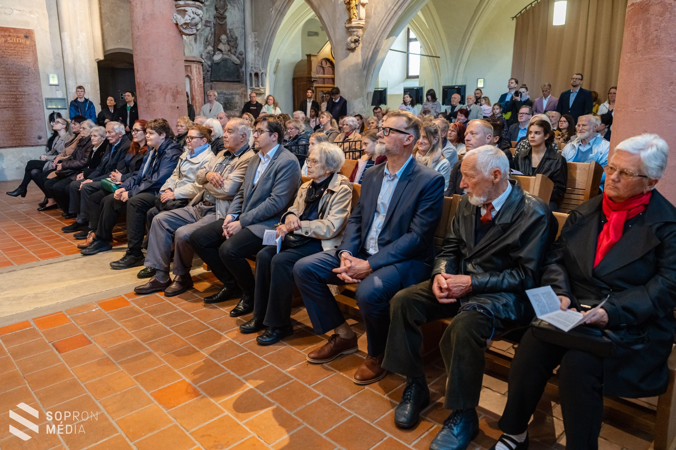 Nagyszombati matiné:  húsvéti koncert a Soproni Liszt Ferenc Szimfonikus Zenekarral