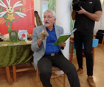 Beszélgetés Sás Károly író-, zeneszerzővel