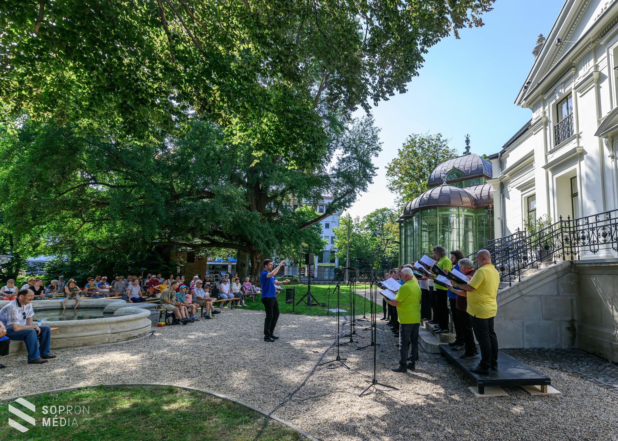 Dalba borult a Lenck-villa kertje!