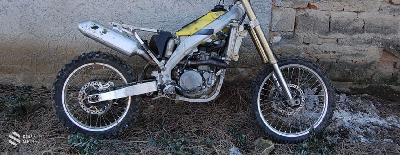 Motorlopás ügyében vizsgálódtak a kapuvári nyomozók