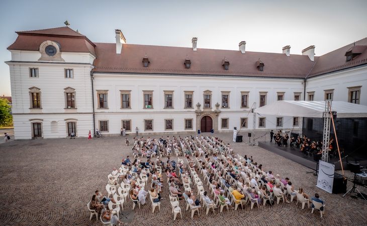 Young Pannonian Spirit & Tango - Pápa