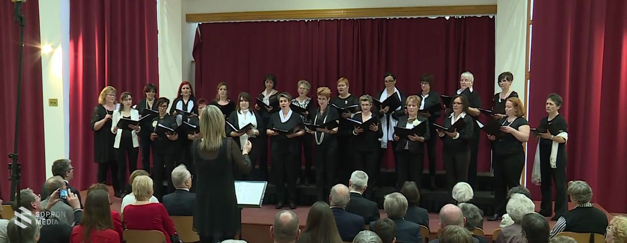 A Sonitus Scarbantiae Női Kar jótékonysági koncertje egy édesapa megsegítéséért 