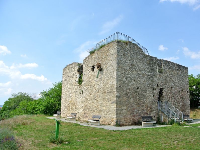 Királynék és szép leányok nyomában Nezsideren