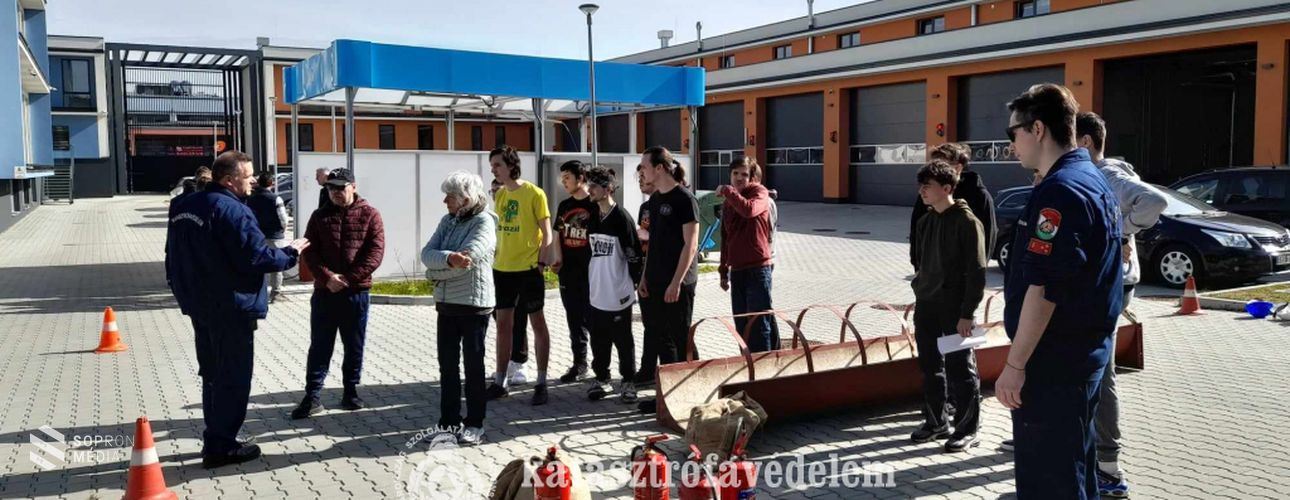 Ifjúsági katasztrófavédelmi versenyt tartottak Sopronban