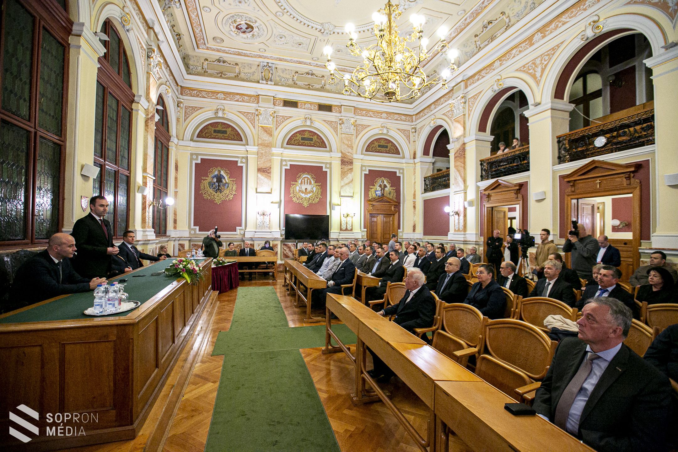 Virilistákat köszöntöttek, mestereket avattak