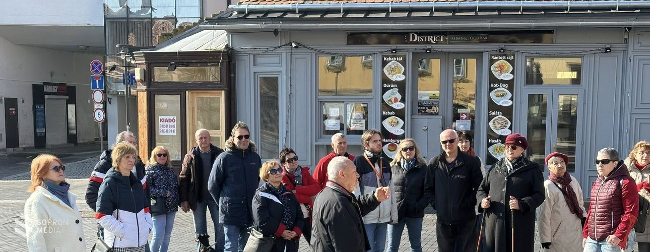 Belvárosi sétával indult az Idegenvezetők Világnap alkalmából szervezett programsorozat Sopronban