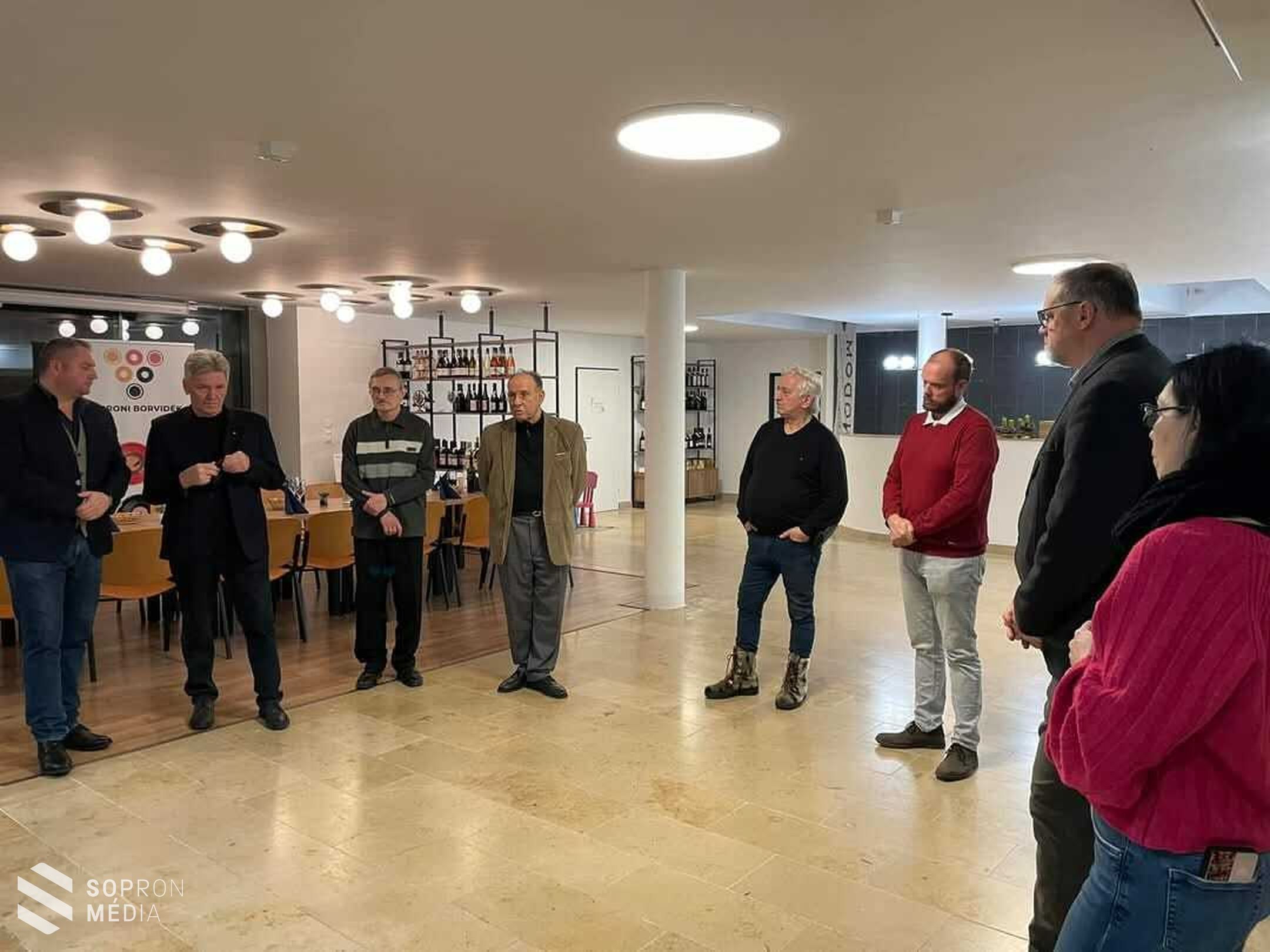 Háztartási eszközöket adományozott a Rotary Club Sopron a Soproni Szociális Intézménynek