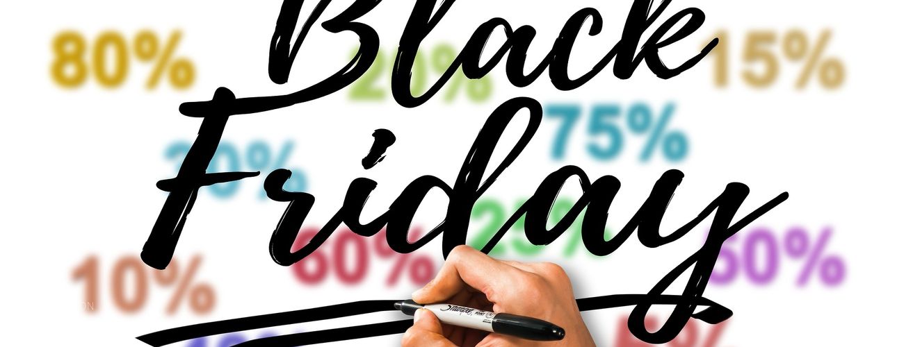 Azt lehet átverni, aki hagyja magát – Black Friday 2020-ban