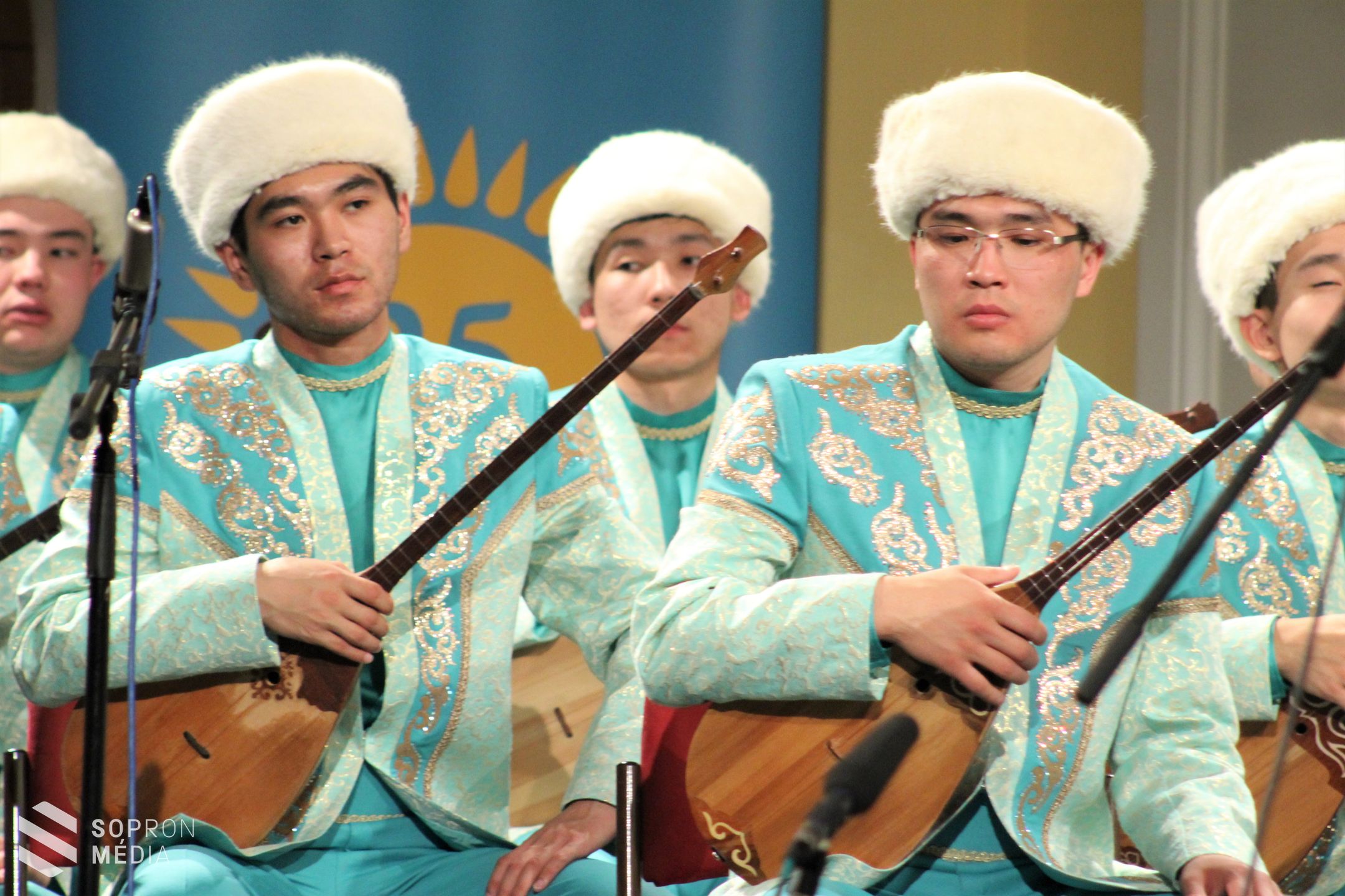 A Kazah Nemzeti Művészeti Egyetem Zenekara adott koncertet Sopronban