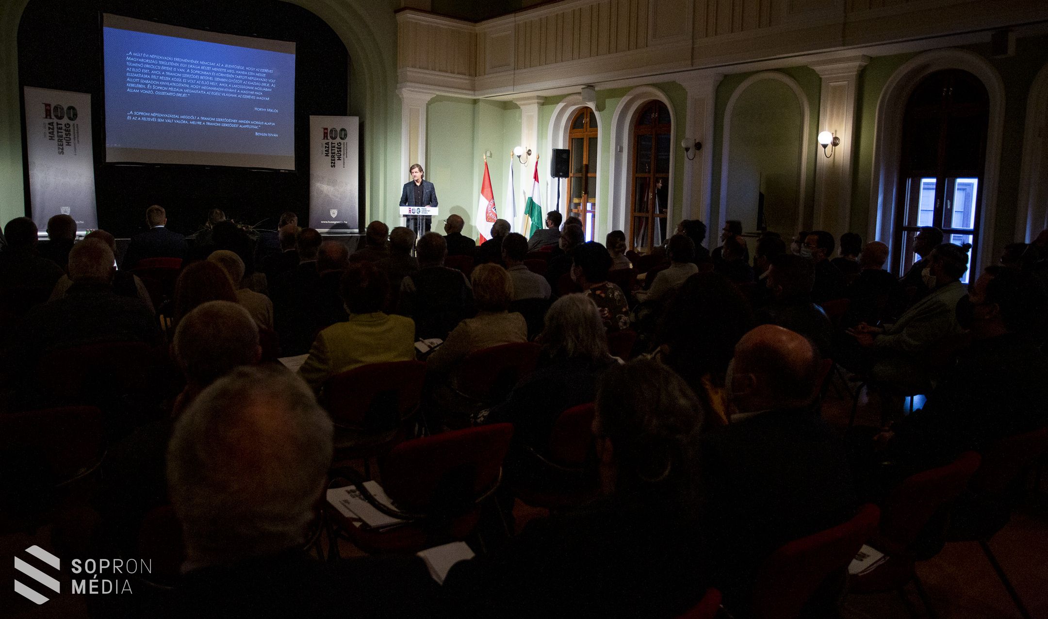 Történelmi konferencia a centenárium jegyében