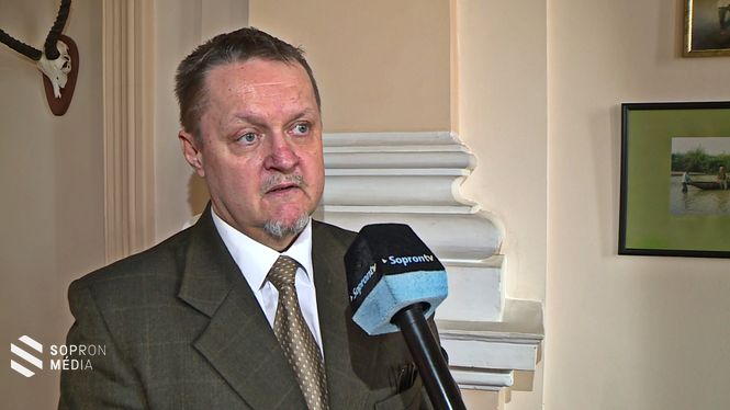 Hoczek László, a Roth Gyula Szakgimnázium igazgatója