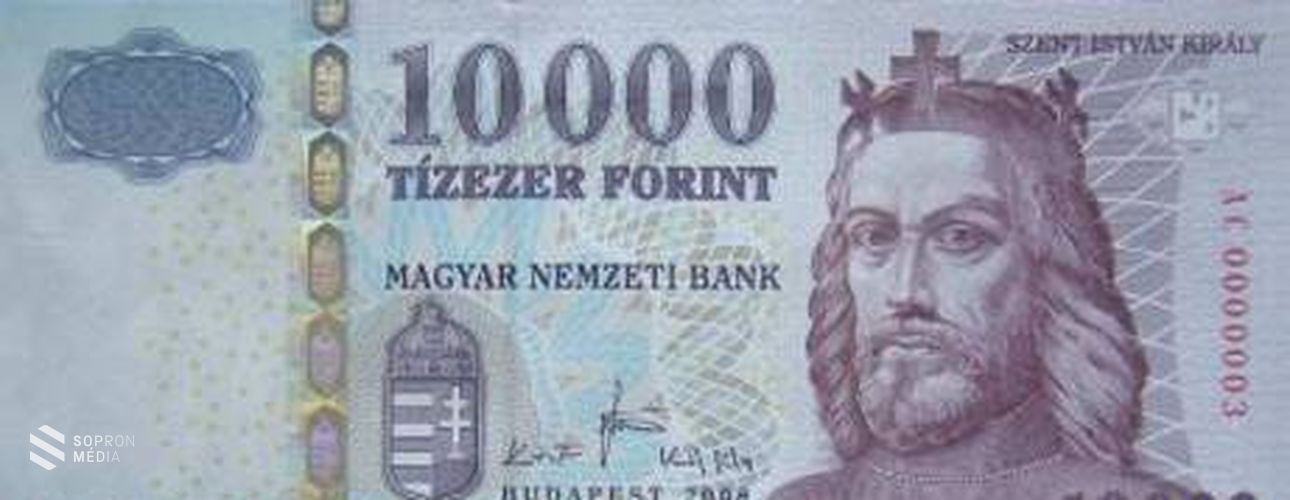 Kedden lehet utoljára régi tízezressel fizetni
