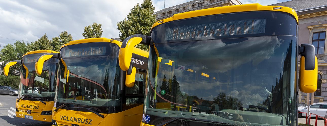 Új buszok közlekednek a helyközi járatokon 