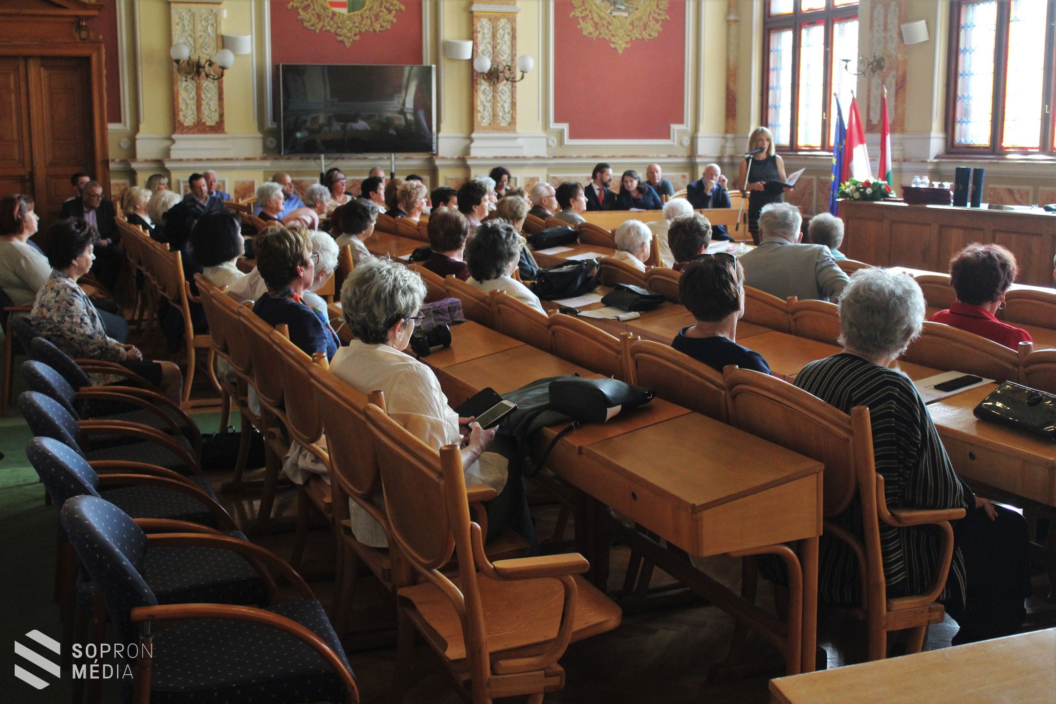 Emlékdiplomákkal köszöntötték a pedagógusokat