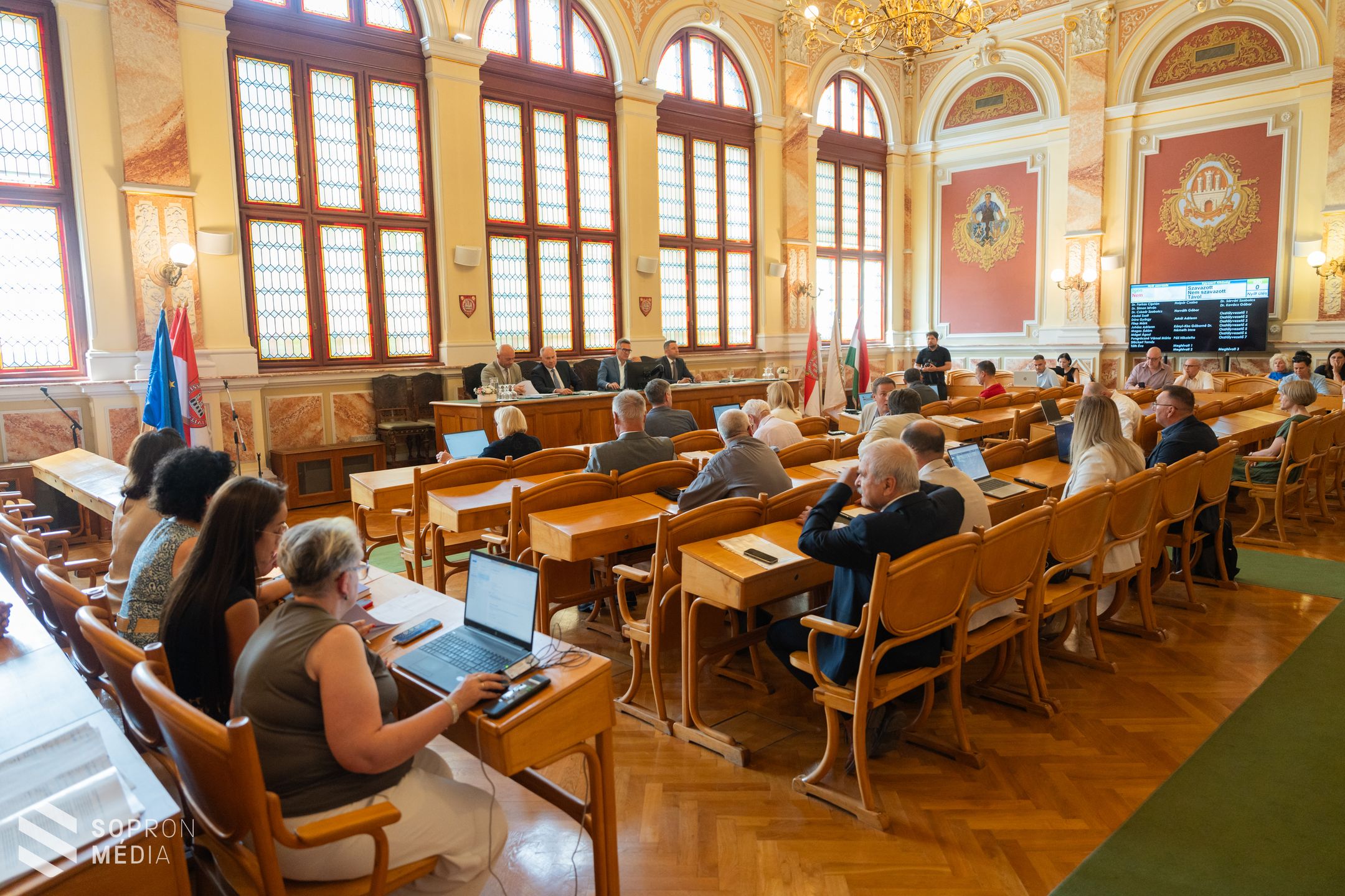 Folytatódnak az útfelújítások városszerte