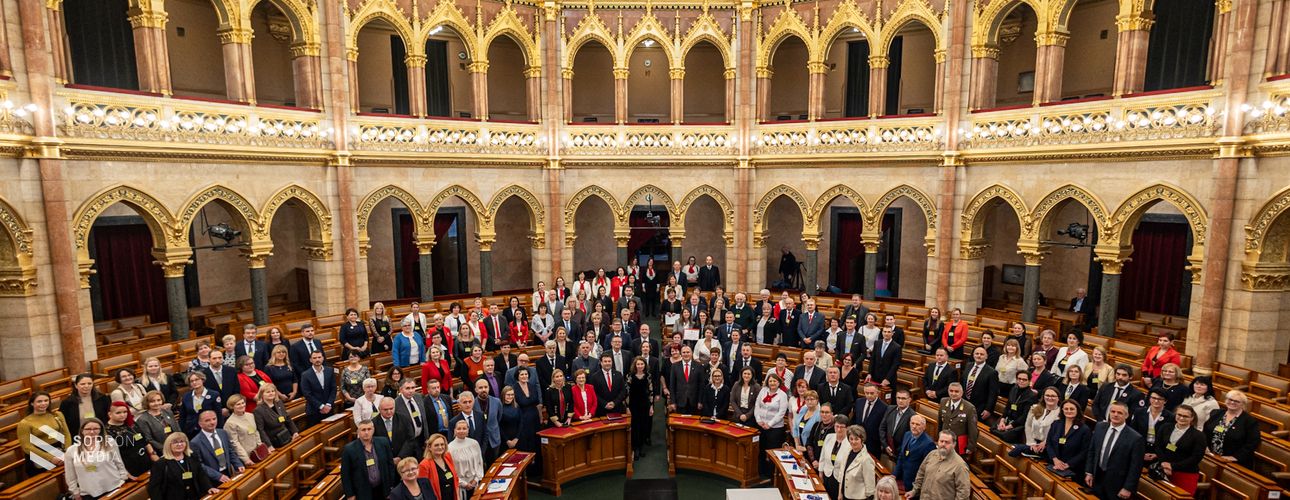 A véradók napja alkalmából elismerésben részesült a soproni önkormányzat