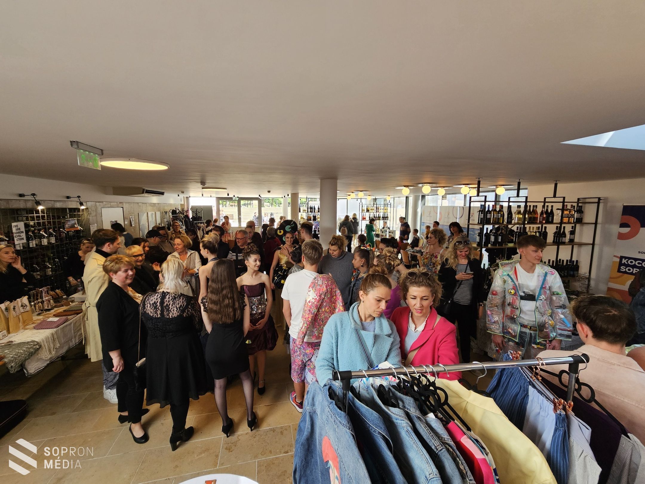 Első soproni ReFashion PoP-Up vásár