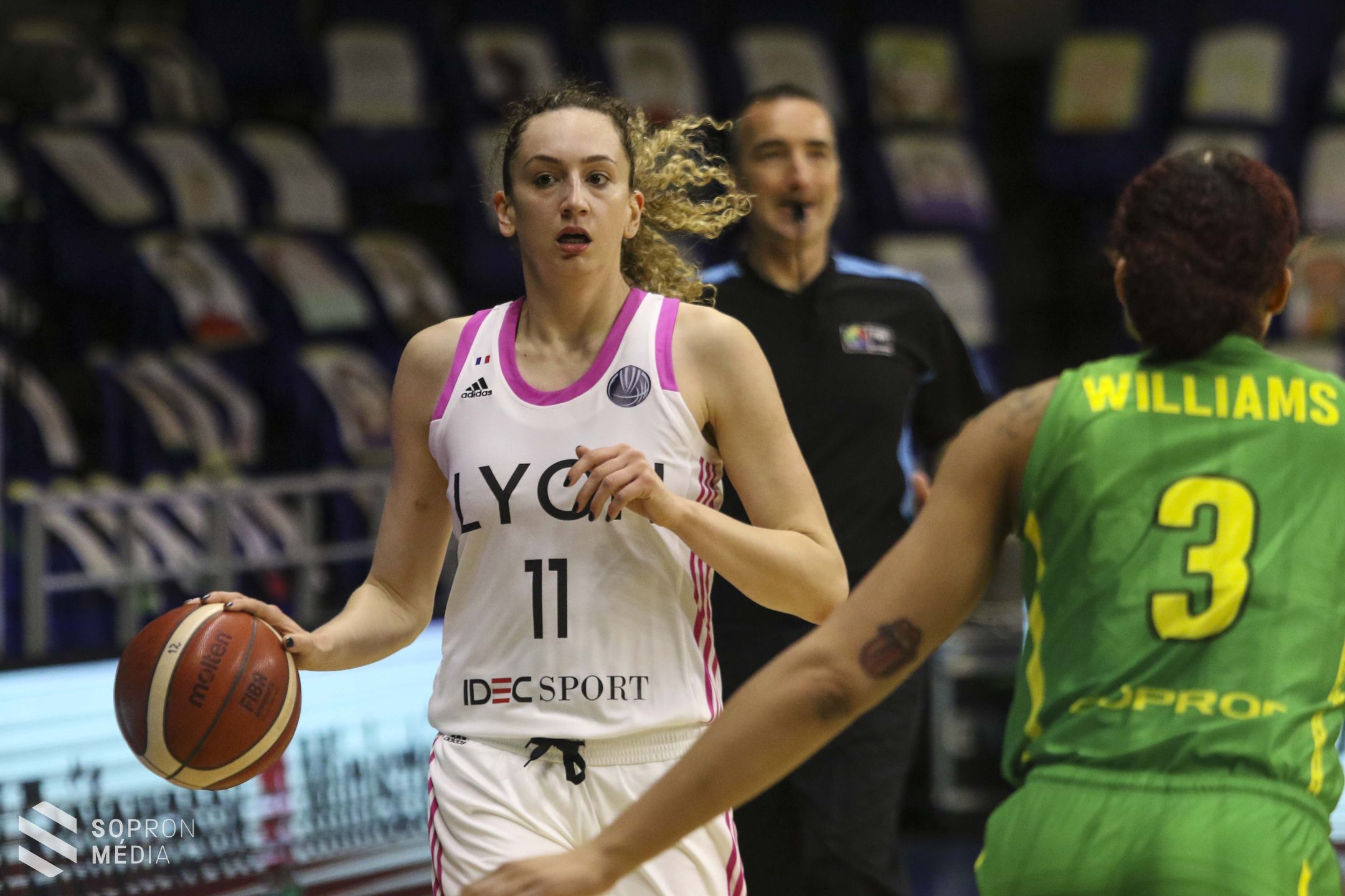 Huszonnyolc ponttal nyert a Sopron Basket - Galériával
