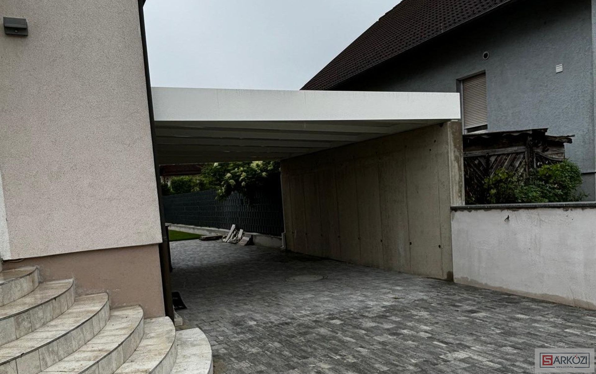 Carport 56