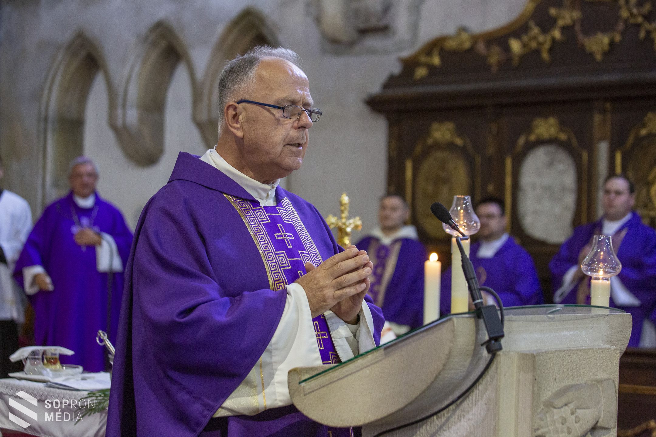 Örök nyugalomra helyezték Bindes Ferenc atyát
