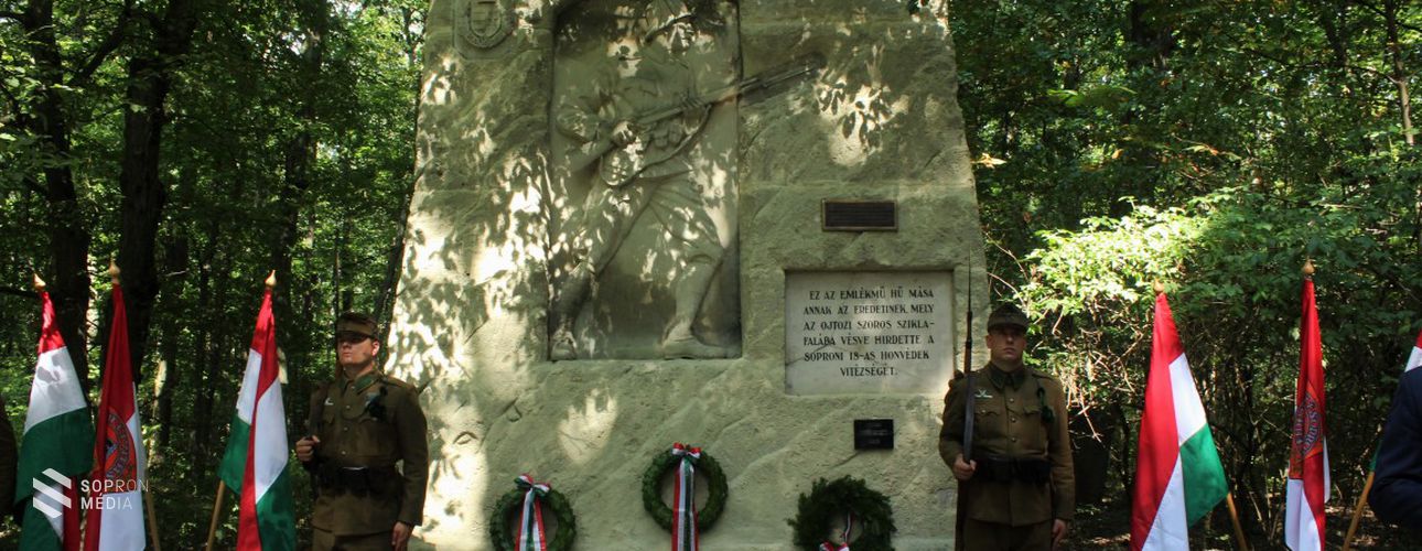 Tisztelet és főhajtás Sopron hősei előtt (galéria)