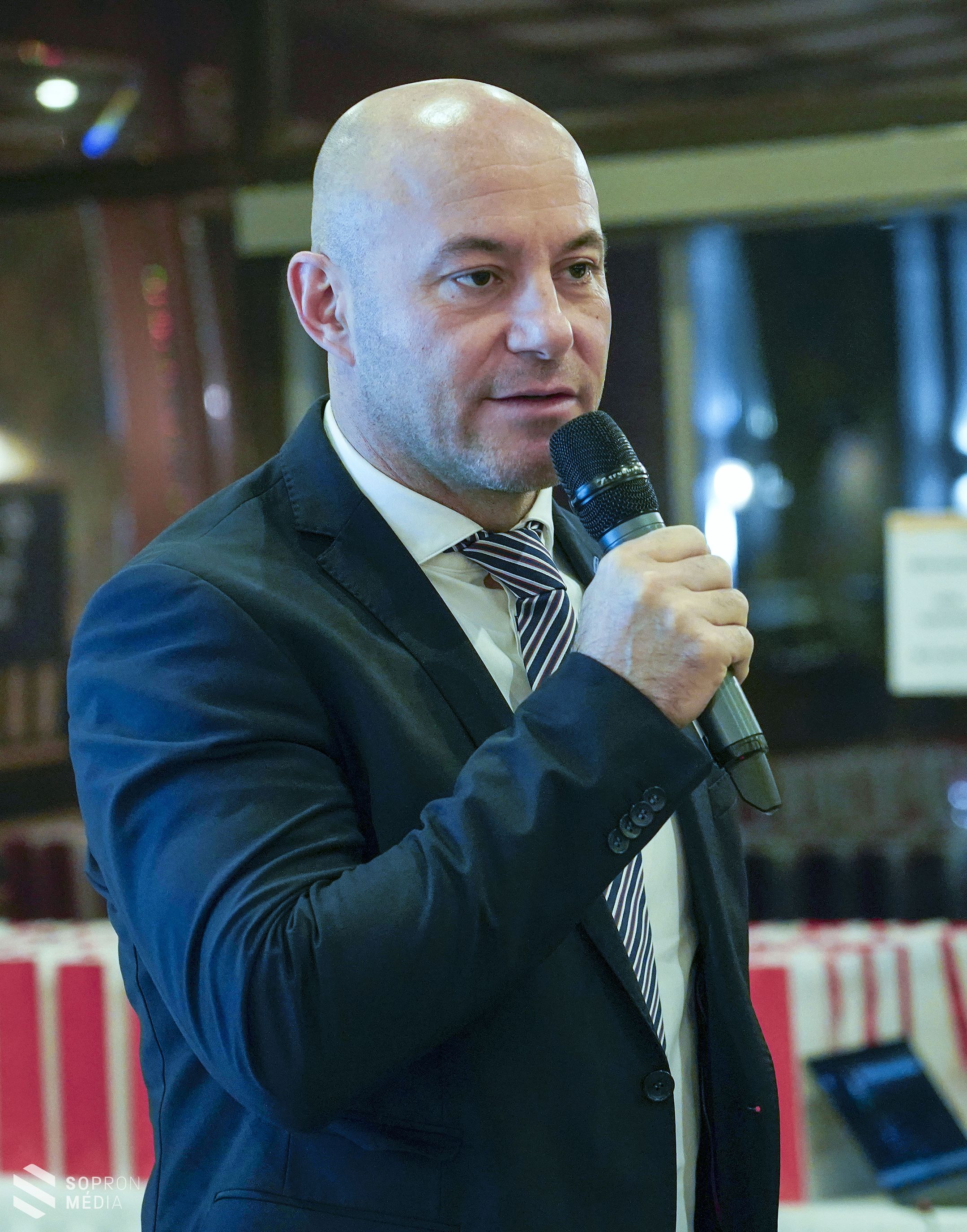 A soproni sportszervezeteket köszöntötték pénteken