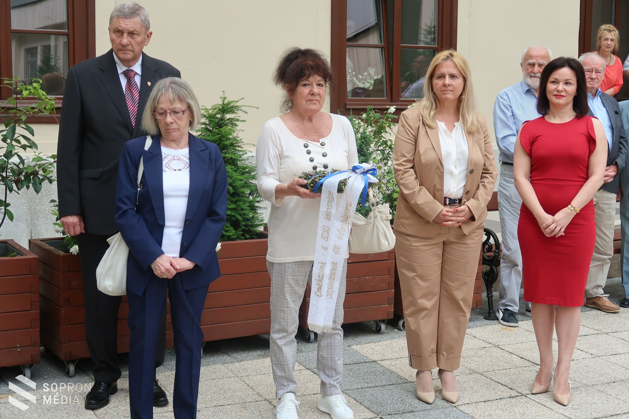 Felújították a Széchenyi István Gimnázium sportpályáját